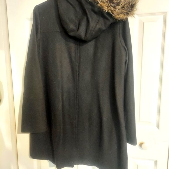 Black Hooded Women's Coat - Picture 4 of 4